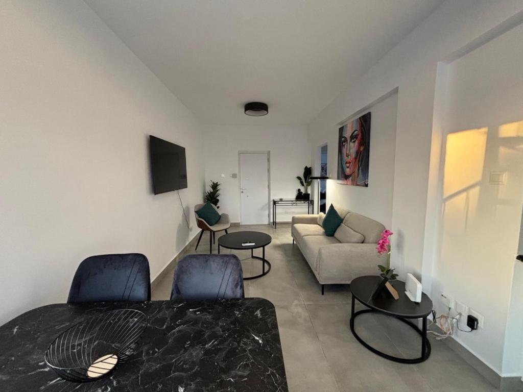 Apartament Venus Lighthouse 2b, Sea-view, Center Pafos