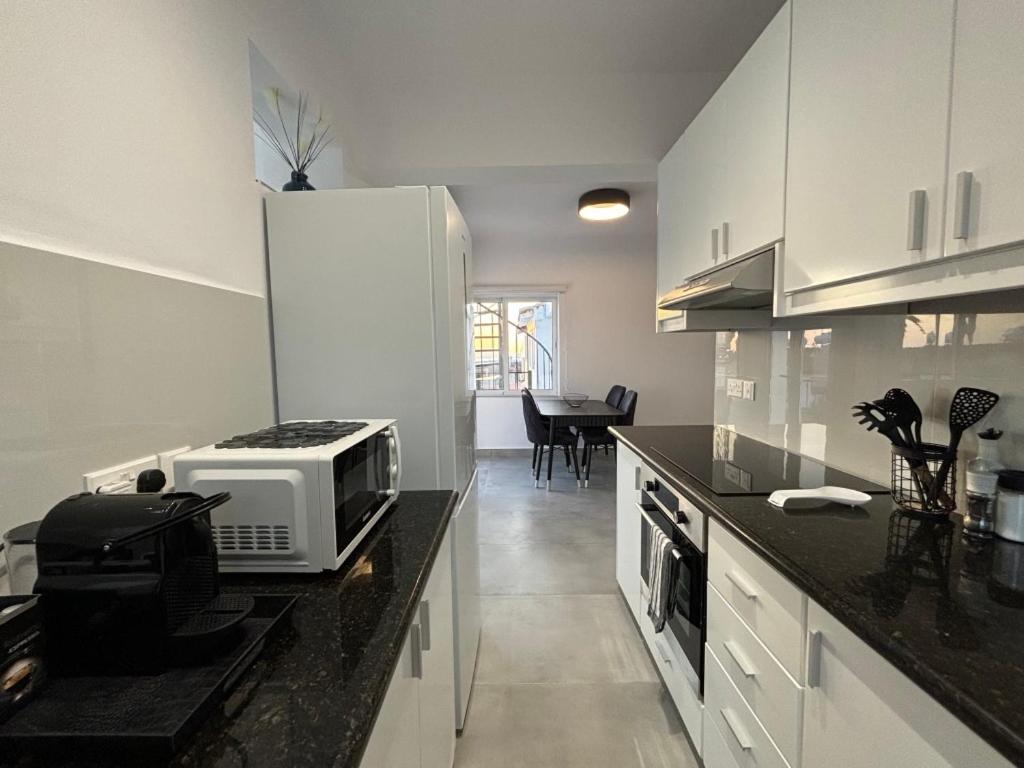 Apartament Venus Lighthouse 2b, Sea-view, Center Pafos